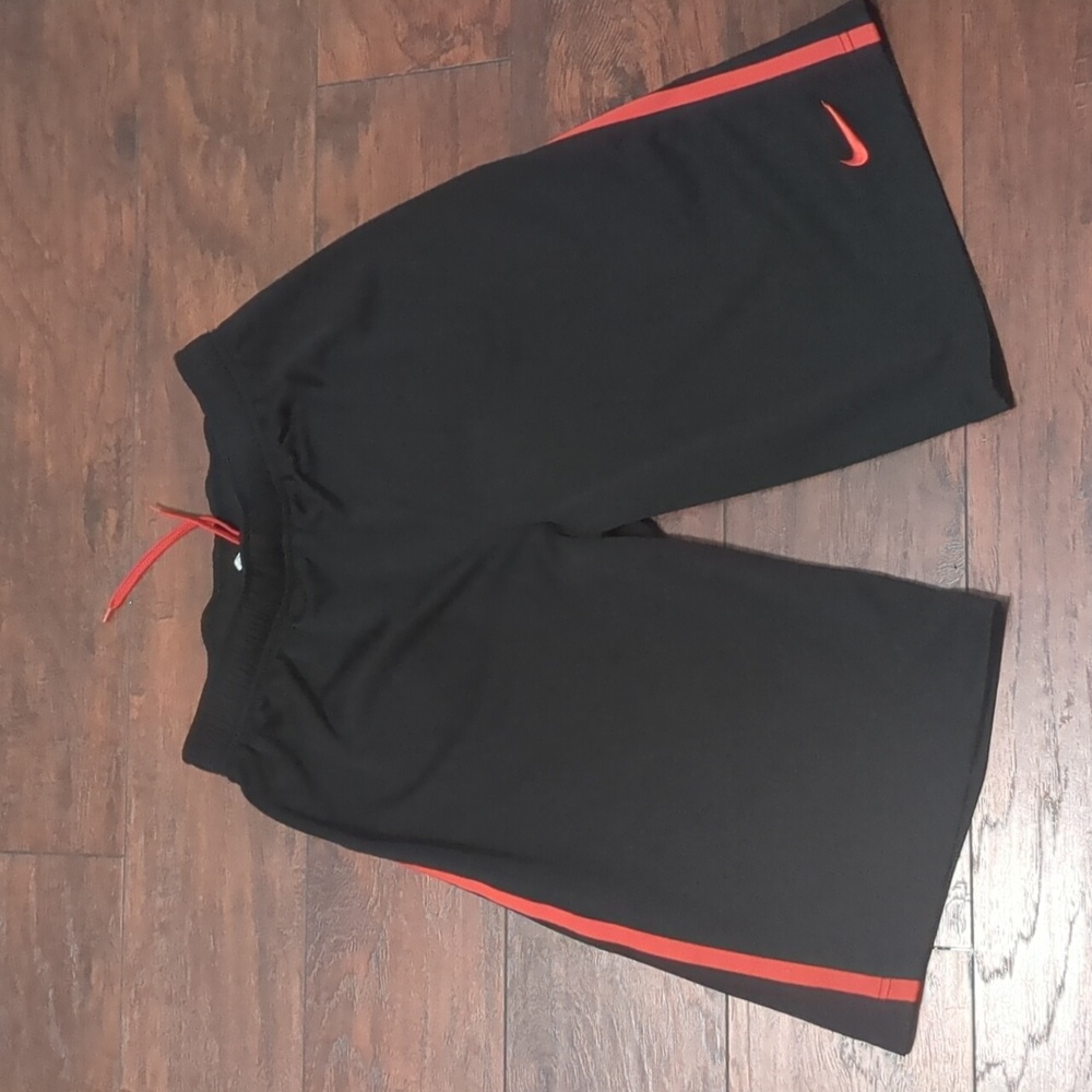 Youth Nike shorts XL